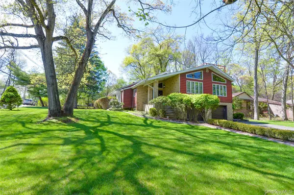 24 HIGHVIEW RD, Monsey, NY 10952