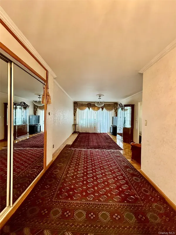61-45 98th ST #12 F, Rego Park, NY 11374