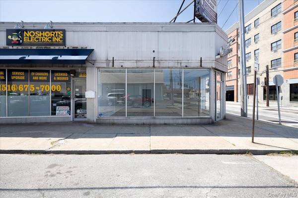 20-22 Brooklyn AVE, Valley Stream, NY 11581