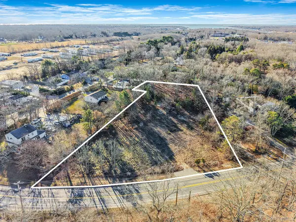 267 Old Country RD, Eastport, NY 11941