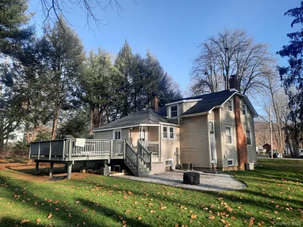23 Valley AVE, Central Valley, NY 10917