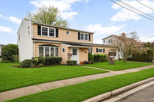 280 Division AVE, Massapequa, NY 11758