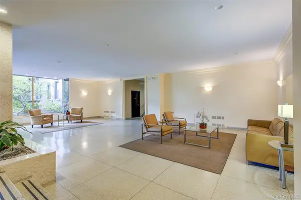 100-25 Queens BLVD #2R, Forest Hills, NY 11375