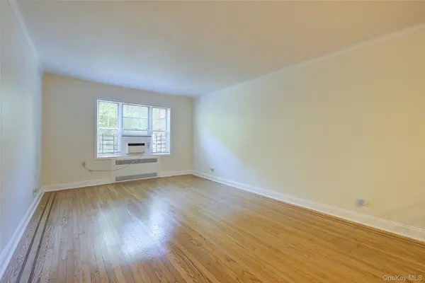76-35 113th ST #1A, Forest Hills, NY 11375