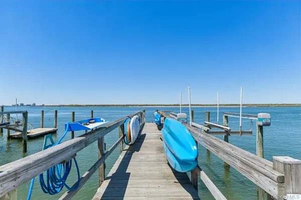 746 W Bay DR, Long Beach, NY 11561