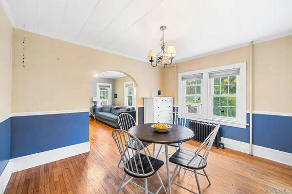 8 Raymond DR, Carmel, NY 10512