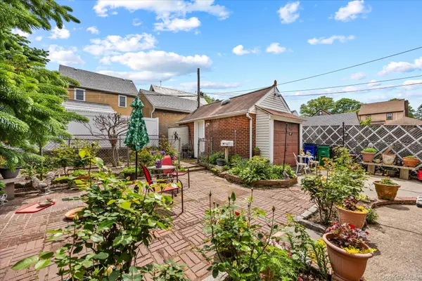 3221 168th ST, Flushing, NY 11358