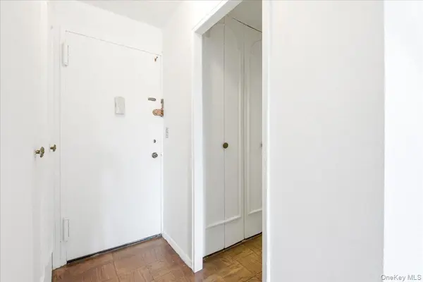 110-11 Queens BLVD #6M, Forest Hills, NY 11375