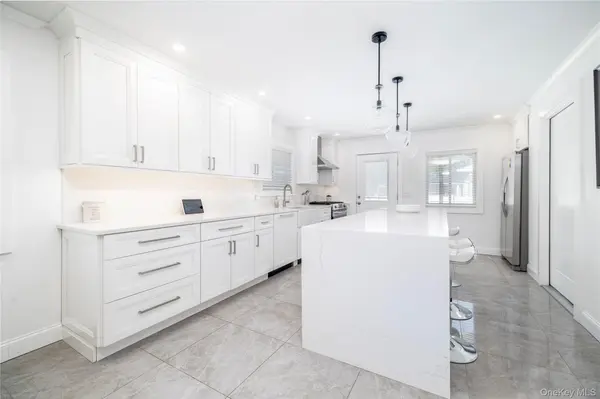 140 Baltimore AVE, Massapequa, NY 11758