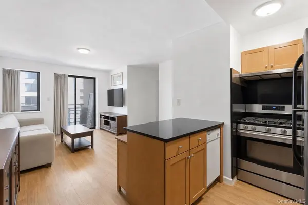 14225 37th AVE #6B, Flushing, NY 11354