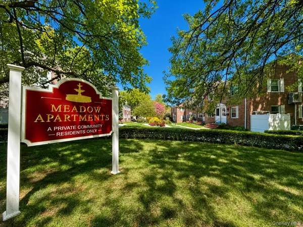 110-49 64 RD #26, Forest Hills, NY 11375