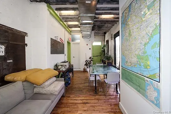 18 Herkimer PL #2nd Floor, Brooklyn, NY 11216