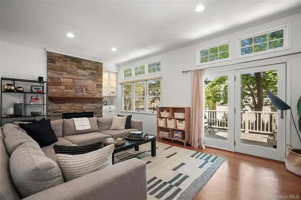 23 Brookridge CT,  Rye Brook,  NY 10573