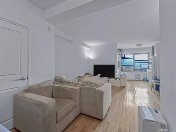 9905 63rd Drive #7R, Rego Park, NY 11374