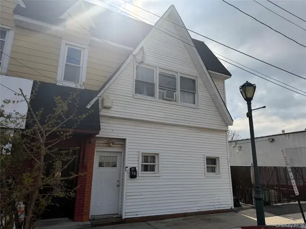 14 Davison PLZ, East Rockaway, NY 11518