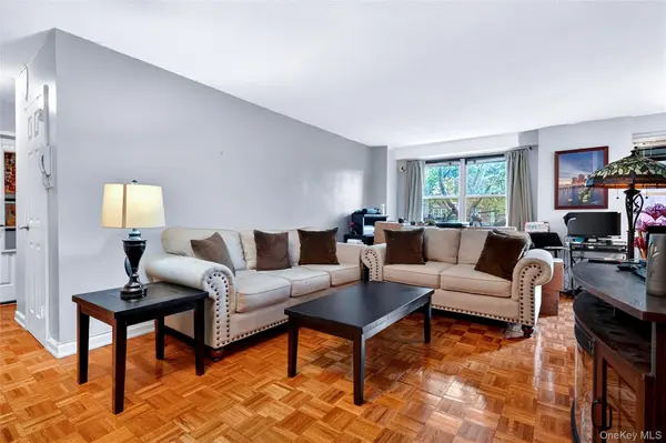2550 Olinville AVE #2H, Bronx, NY 10467