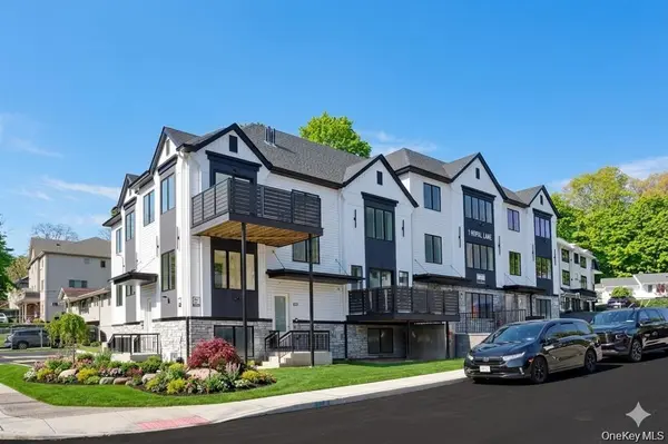 1 Hopal LN #203, Monsey, NY 10952