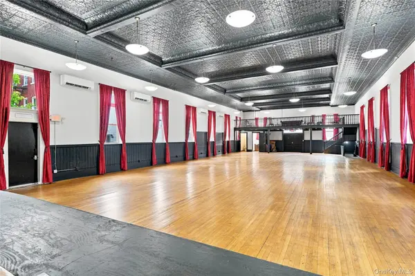 130 Benkard AVE, Newburgh, NY 12550