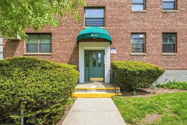 46-11 215th PL #3A, Bayside, NY 11361
