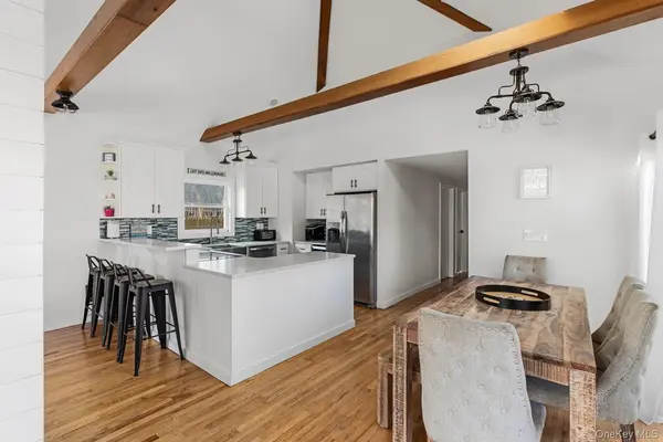 485 Bayberry WALK, Ocean Beach, NY 11770