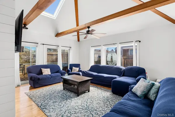 485 Bayberry WALK, Ocean Beach, NY 11770