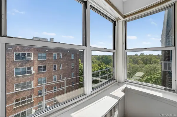 1 Bronxville RD #6A, Bronxville, NY 10708