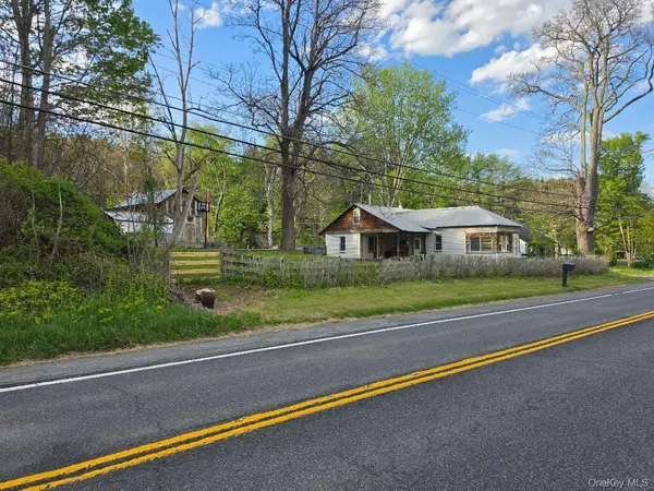 1 Jackson DR, Ellenville, NY 12428