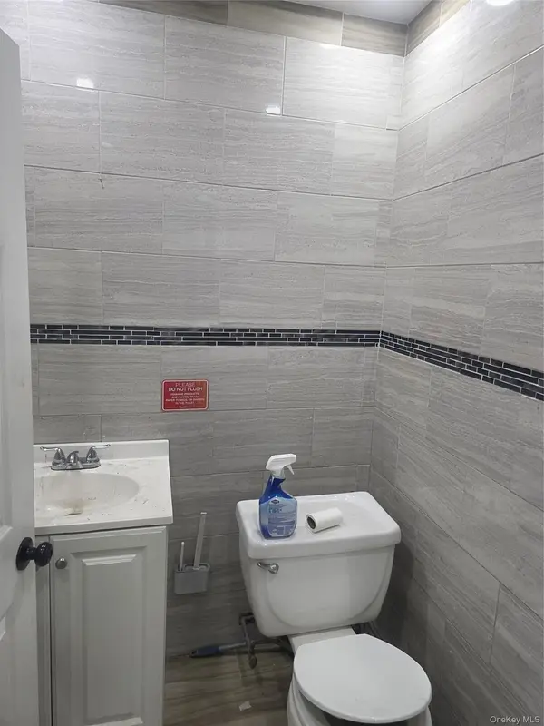 21006 Jamaica AVE, Queens Village, NY 11428
