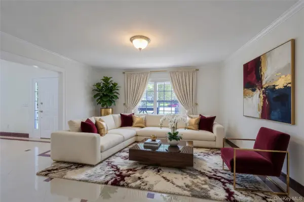 3 Sander CT, Middle Island, NY 11953