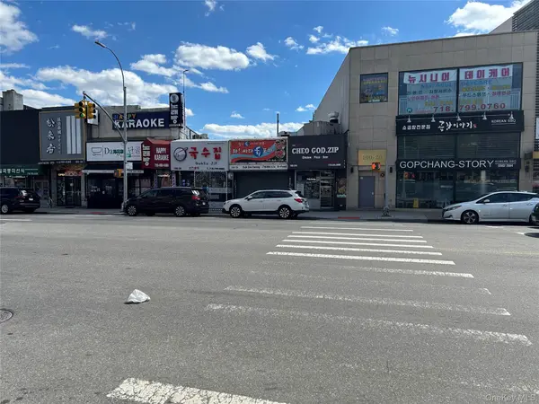 16024 Northern BLVD, Flushing, NY 11358