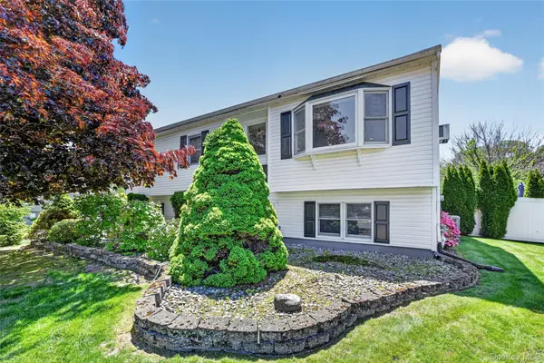 19 Sutherland DR, Monroe, NY 10950