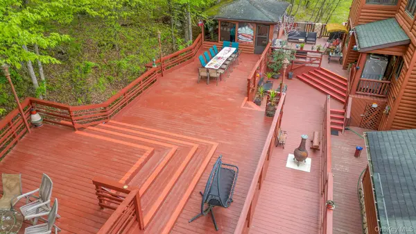 969 Hurd RD, Swan Lake, NY 12783