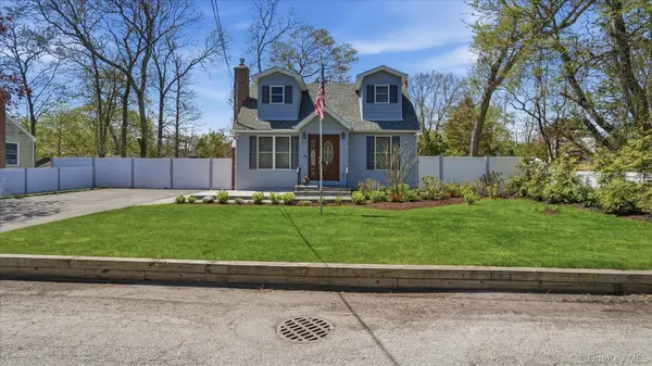 134 Washington DR, Mastic Beach, NY 11951