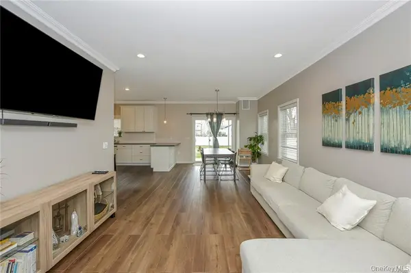 1246 Oakfield AVE, Wantagh, NY 11793
