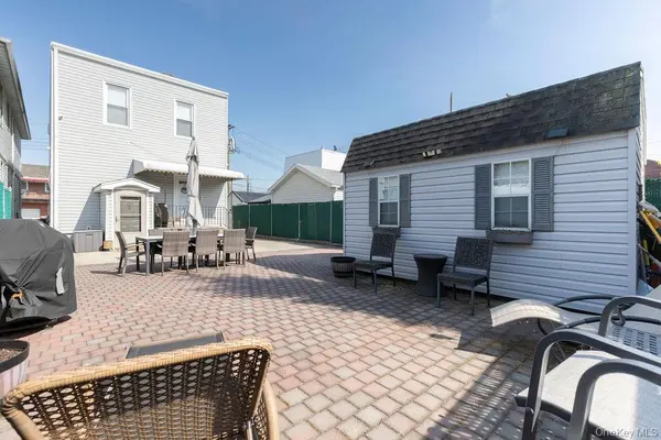 1332 129th ST, College Point, NY 11356