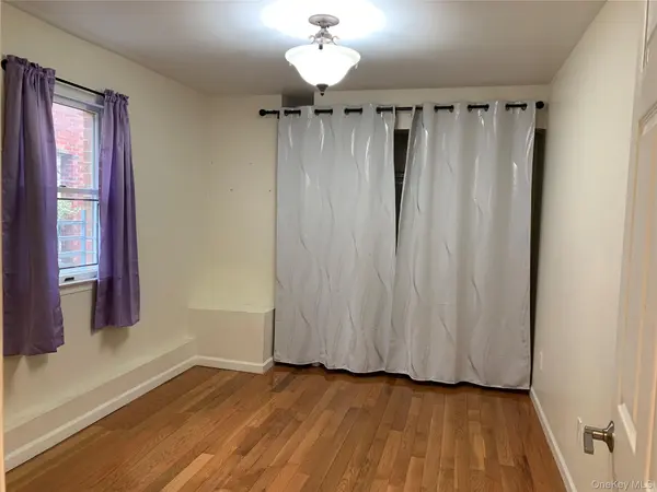 5-15 123rd ST, College Point, NY 11356
