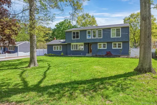 1189 Terry RD, Ronkonkoma, NY 11779