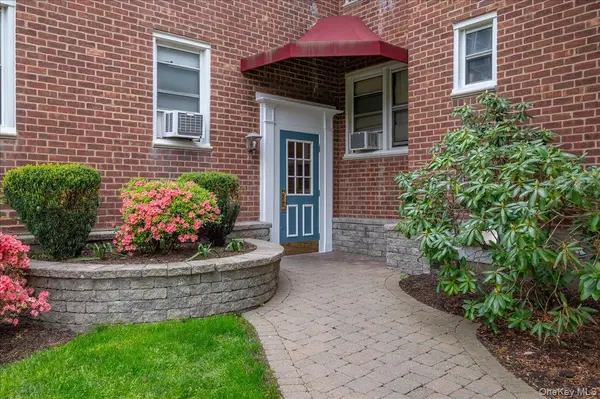 9 Bryant CRES #2F, White Plains, NY 10605