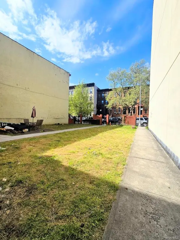 474 Hancock ST, Brooklyn, NY 11233