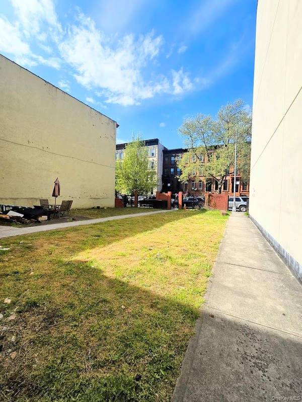 474 Hancock ST, Brooklyn, NY 11233