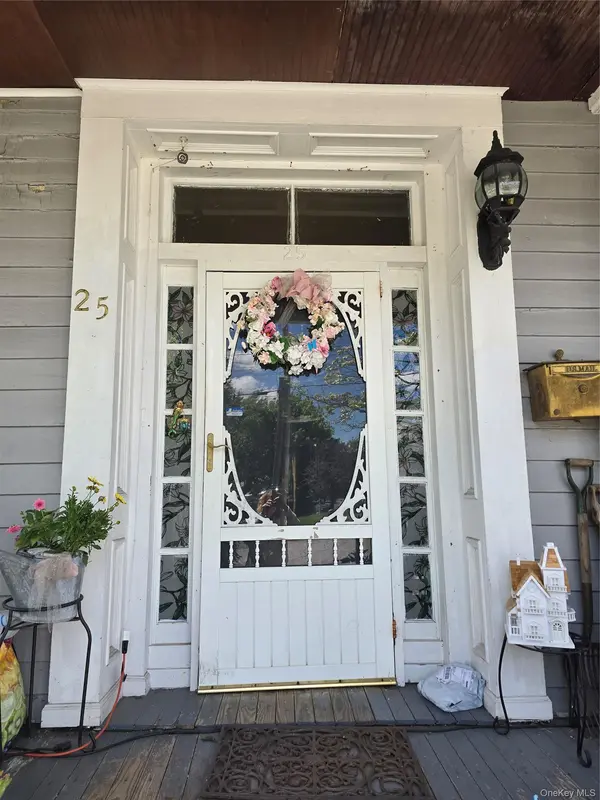 25 Delaware ST, Port Jervis, NY 12771