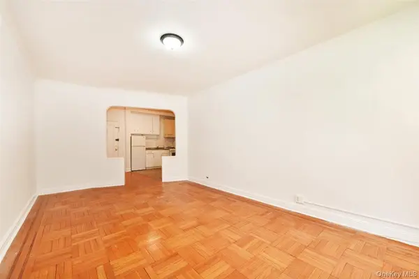 84-49 168th ST #1F, Jamaica Hills, NY 11432