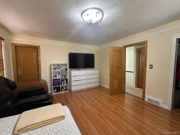 5143 Bell BLVD, Bayside, NY 11364