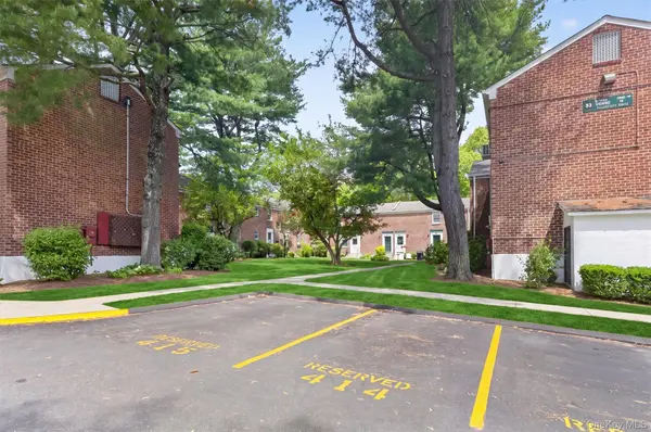 33 Fieldstone DR #D2, Hartsdale, NY 10530