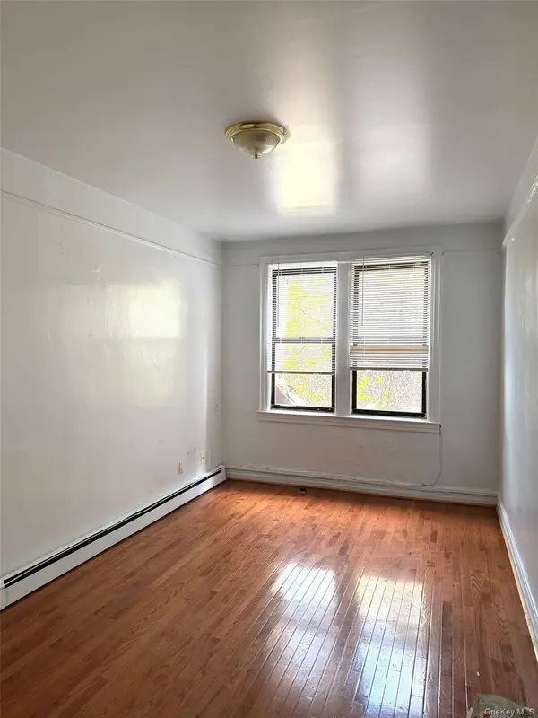 40-09 149th PL, Flushing, NY 11354