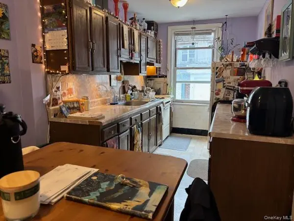 3537 28th ST, Astoria, NY 11106