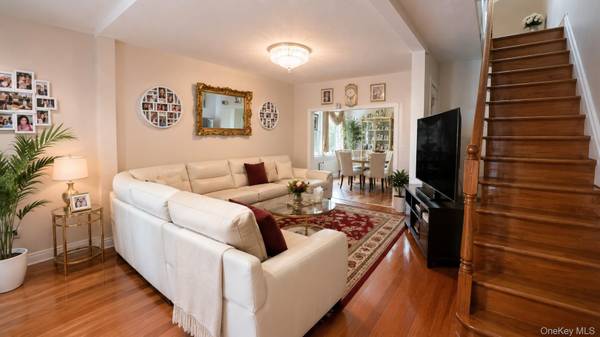13720 130th AVE, Jamaica, NY 11436