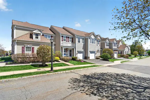 29 Banbury WAY #1105, Newburgh, NY 12550
