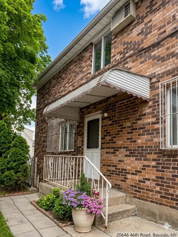 206-49 46th RD, Bayside, NY 11361