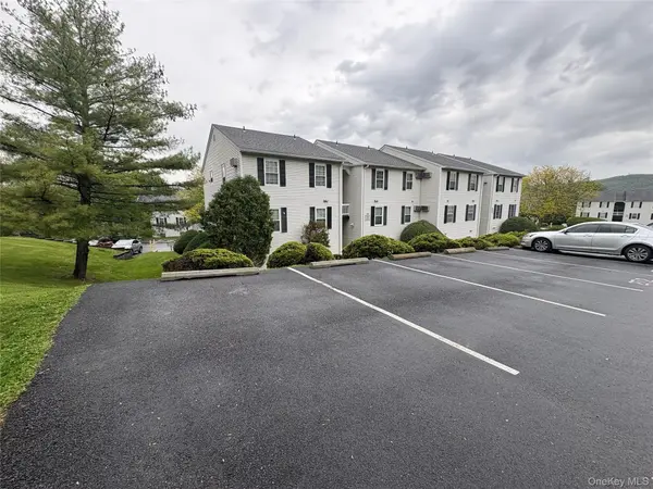 27 Lexington HL #10, Harriman, NY 10926